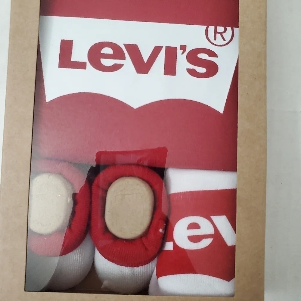 Levi's Newborn Bodysuit, Bib, Booties Red 3 piece Gift Box Set 0-6 Months‎